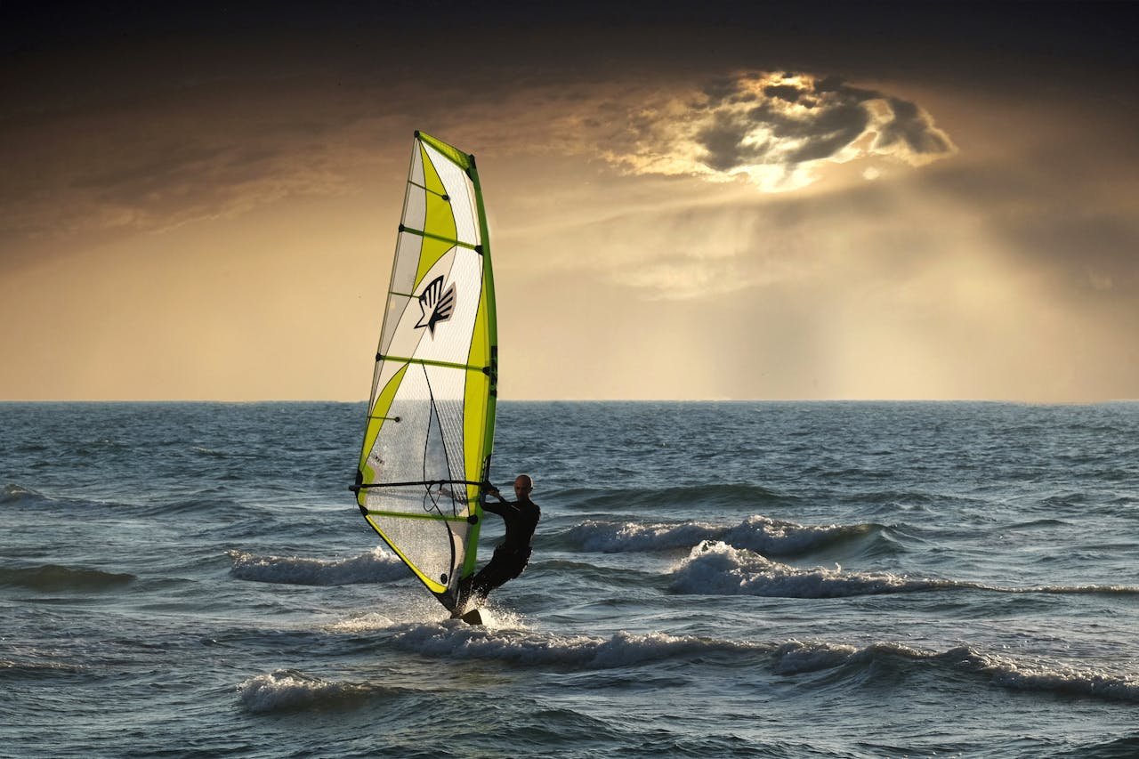 Windsurf y otros deportes acuáticos en Ibiza