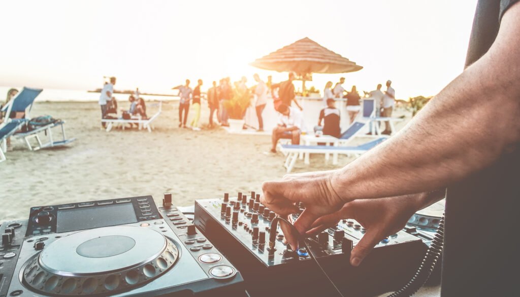 Dj